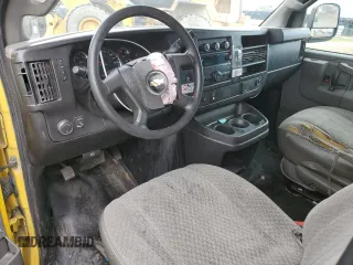 2017 Chevrolet Express Cargo z VIN 1GCWGAFF6H1336863, wystawiony jako Copart lot #54411295 z przebiegiem 267 223 mil mil oraz Szkoda całkowita • Salvage title. Historia ofert i sprzedaży dostępna na DreamBid. Obrazek 8.