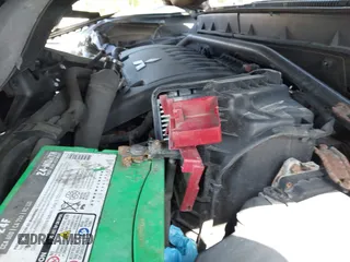 2007 Mitsubishi Outlander LS z VIN JA4MT31XX7U004009, wystawiony jako IAAI lot #42006069 z przebiegiem 222 768 mil mil oraz . Historia ofert i sprzedaży dostępna na DreamBid. Obrazek 10.