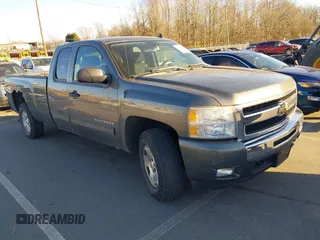 2011 Chevrolet Silverado 1500 LT with VIN 1GCRKSE05BZ382787, listed as a IAAI auction lot 41421158 with 140,145 mi miles and . Bid and sale history available at DreamBid. Image 1.