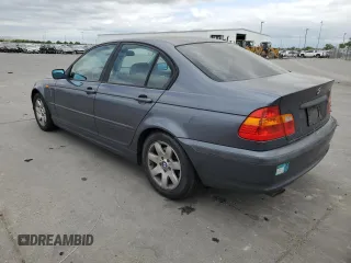 2002 BMW 3 Series 325i with VIN WBAET37442NJ19955, listed as a Copart auction lot 53573355 with 177,267 mi miles and Clean Title. Bid and sale history available at carsss.com. Image 2.