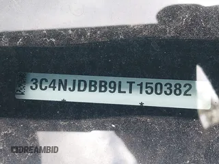 2020 Jeep Compass Latitude z VIN 3C4NJDBB9LT150382, wystawiony jako IAAI lot #40566479 z przebiegiem 64 336 mil mil oraz . Historia ofert i sprzedaży dostępna na DreamBid. Obrazek 9.