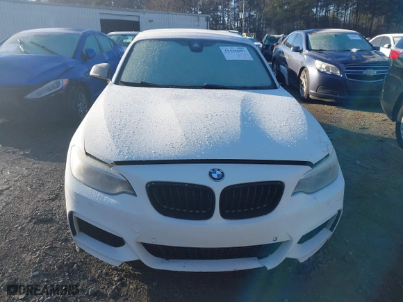 2015 BMW 2 Series M235i with VIN WBA1M1C5XFV393732, listed as a IAAI auction lot 41446007 with 187,781 mi miles. Bid and sale history available at carsss.com. Image 12.