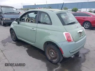 2012 FIAT 500 Pop z VIN 3C3CFFAR0CT339784, wystawiony jako IAAI lot #42041899 z przebiegiem Nie podano mil oraz . Historia ofert i sprzedaży dostępna na DreamBid. Obrazek 3.