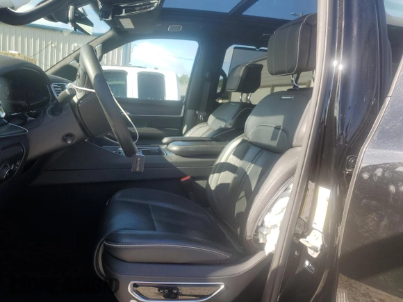 2024 Jeep Grand Wagoneer Series II with VIN 1C4SJSFP0RS120601, listed as a Copart auction lot 61466345 with 34,335 mi miles and Clean title. Bid and sale history available at DreamBid. Image 7.