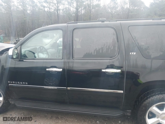 2012 Chevrolet Suburban LTZ with VIN 1GNSKKE74CR221161, listed as a IAAI auction lot 41543212 with 307,235 mi miles. Bid and sale history available at carsss.com. Image 15.