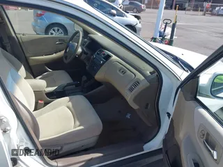 2002 Honda Accord LX with VIN JHMCG56462C018051, listed as a IAAI auction lot 42228727 with 149,269 mi miles and . Bid and sale history available at DreamBid. Image 5.