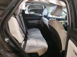 2022 Hyundai Tucson SEL z VIN 5NMJCCAE9NH063676, wystawiony jako Copart lot #49316925 z przebiegiem 52 558 mil mil oraz Szkoda całkowita • Salvage title. Historia ofert i sprzedaży dostępna na DreamBid. Obrazek 11.