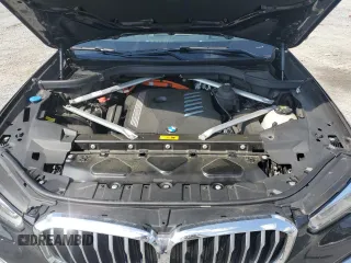 2021 BMW X5 xDrive45e with VIN 5UXTA6C02M9F50974, listed as a Copart auction lot 56358745 with 46,945 mi miles and Salvage title. Bid and sale history available at DreamBid. Image 12.