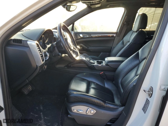 2017 Porsche Cayenne with VIN WP1AA2A23HKA91129, listed as a Copart auction lot 50390065 with 90,435 mi miles and Salvage Title. Bid and sale history available at carsss.com. Image 7.