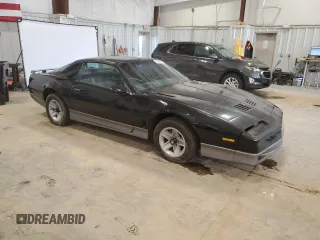 1985 Pontiac Firebird Trans Am with VIN 1G2FW87H0FL653359, listed as a Copart auction lot 51024685 with 57,695 mi miles and Clean Title. Bid and sale history available at carsss.com. Image 4.