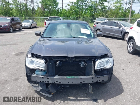 2015 Chrysler 300 Limited with VIN 2C3CCAAG1FH887073, listed as a IAAI auction lot 41967713 with 255,638 mi miles. Bid and sale history available at carsss.com. Image 12.