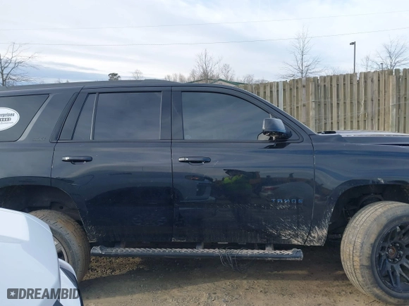 2018 Chevrolet Tahoe LT with VIN 1GNSKBKC7JR347044, listed as a IAAI auction lot 41579373 with 1 mi miles. Bid and sale history available at carsss.com. Image 14.