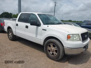 2004 Ford F-150 XLT with VIN 1FTPW12534KD74981, listed as a IAAI auction lot 42086802 with 323,592 mi miles. Bid and sale history available at carsss.com. Image 1.