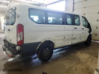 2015 Ford Transit Wagon XL with VIN 1FBZX2ZM4FKA27434, listed as a Copart auction lot 69302164 with 237,181 mi miles and Clean Title. Bid and sale history available at carsss.com. Image 3.