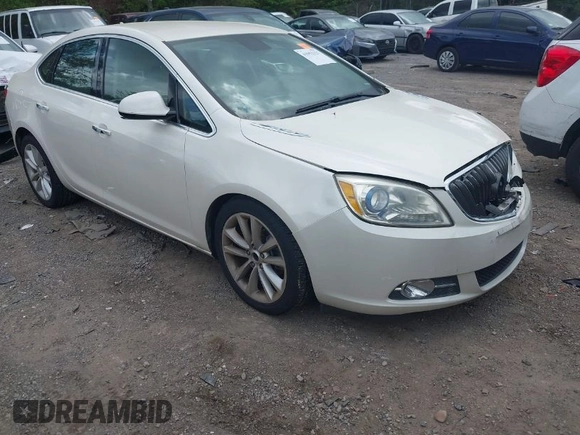 2013 Buick Verano Convenience Group with VIN 1G4PR5SK7D4218785, listed as a IAAI auction lot 41952127 with 105,032 mi miles. Bid and sale history available at carsss.com. Image 1.