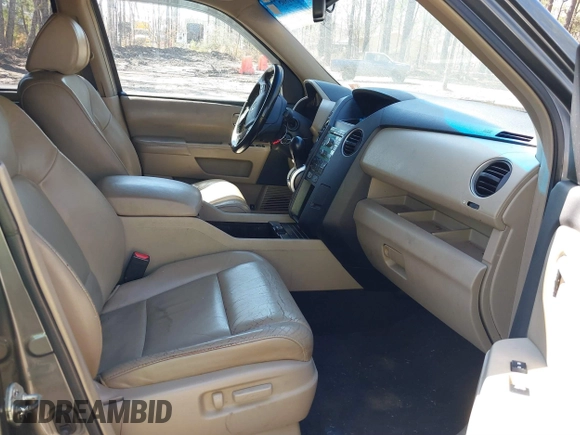 2009 Honda Pilot EX-L with VIN 5FNYF48549B006634, listed as a IAAI auction lot 41805776 with 176,382 mi miles. Bid and sale history available at carsss.com. Image 5.