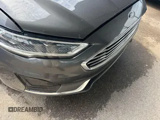 2020 Ford Fusion SEL with VIN 3FA6P0CD7LR197568, listed as a IAAI auction lot 42725343 with 111,304 mi miles and . Bid and sale history available at DreamBid. Image 9.