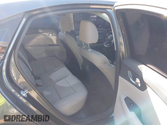 2020 Kia Forte LXS z VIN 3KPF24AD5LE204883, wystawiony jako IAAI lot #42038600 z przebiegiem 48 841 mil mil oraz . Historia ofert i sprzedaży dostępna na DreamBid. Obrazek 8.
