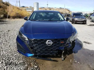 2024 Nissan Altima 2.5 SR with VIN 1N4BL4CWXRN387072, listed as a Copart auction lot 79473404 with 13,712 mi miles and Salvage Title. Bid and sale history available at carsss.com. Image 5.