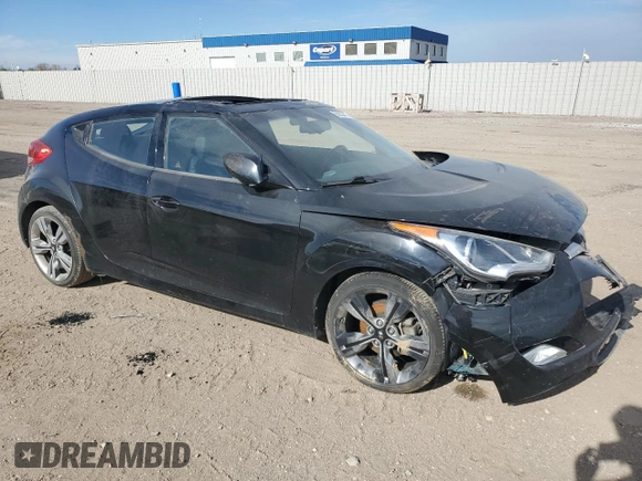 2015 Hyundai Veloster z VIN KMHTC6AD9FU243280, wystawiony jako Copart lot #55833475 z przebiegiem 72 262 mil mil oraz Szkoda całkowita • Salvage title. Historia ofert i sprzedaży dostępna na DreamBid. Obrazek 4.