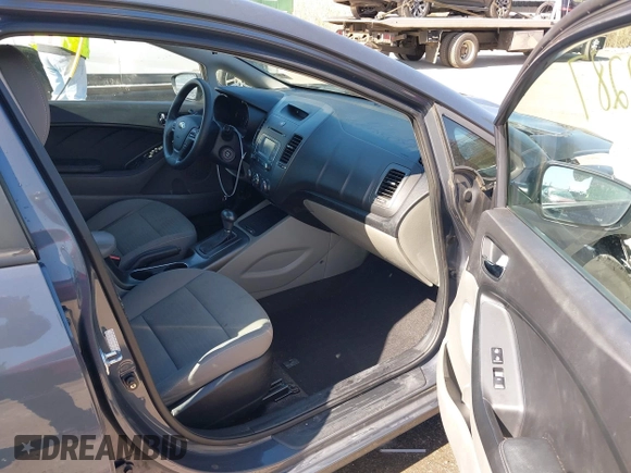 2016 Kia Forte LX with VIN KNAFX4A60G5593661, listed as a IAAI auction lot 42058287 with 183,040 mi miles. Bid and sale history available at carsss.com. Image 5.
