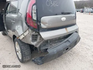 2014 Kia Soul with VIN KNDJN2A24E7026133, listed as a IAAI auction lot 42050362 with 134,454 mi miles. Bid and sale history available at carsss.com. Image 15.