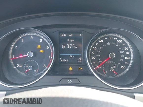 2018 Volkswagen Atlas SE with VIN 1V2DR2CA8JC502499, listed as a IAAI auction lot 41562852 with 142,362 mi miles and . Bid and sale history available at DreamBid. Image 7.