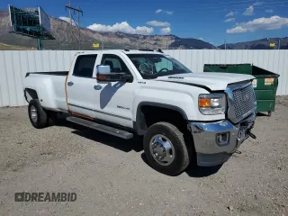 2016 GMC Sierra 3500HD SLT z VIN 1GT42XC86GF277877, wystawiony jako Copart lot #55825015 z przebiegiem 205 718 mil mil oraz Szkody całkowita. Historia ofert i sprzedaży dostępna na DreamBid. Obrazek 4.