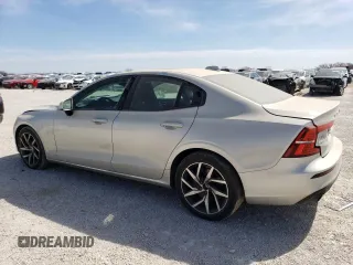 2019 Volvo S60 Momentum with VIN 7JRA22TK2KG001461, listed as a Copart auction lot 42370613 with 23,534 mi miles. Bid and sale history available at carsss.com. Image 2.