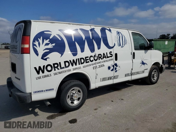 2003 Chevrolet Express Cargo with VIN 1GCGG25V331109643, listed as a Copart auction lot 44367485 with 112,700 mi miles and Salvage Title. Bid and sale history available at DreamBid. Image 3.