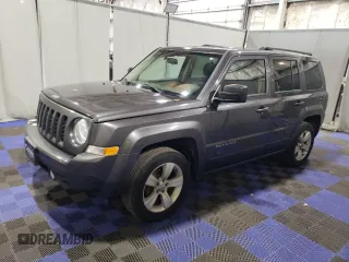 2015 Jeep Patriot Sport z VIN 1C4NJRBB9FD177699, wystawiony jako Copart lot #58201065 z przebiegiem 125 062 mil mil oraz Czysty tytuł • Clean title. Historia ofert i sprzedaży dostępna na DreamBid. Obrazek 1.