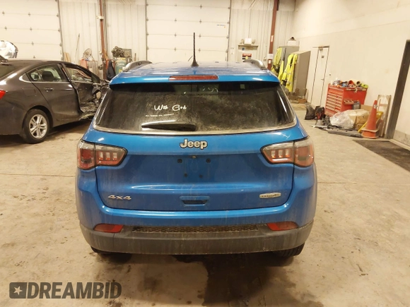 2018 Jeep Compass Altitude with VIN 3C4NJDBB5JT345165, listed as a IAAI auction lot 41618844 with 66,226 mi miles and . Bid and sale history available at carsss.com. Image 16.