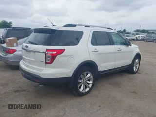 2013 Ford Explorer XLT with VIN 1FM5K8D8XDGC43743, listed as a IAAI auction lot 42122535 with 149,086 mi miles and . Bid and sale history available at DreamBid. Image 4.