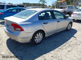 2010 Honda Civic Sdn DX-VP with VIN 2HGFA1F35AH555541, listed as a IAAI auction lot 41854775 with 190,072 mi miles. Bid and sale history available at carsss.com. Image 4.