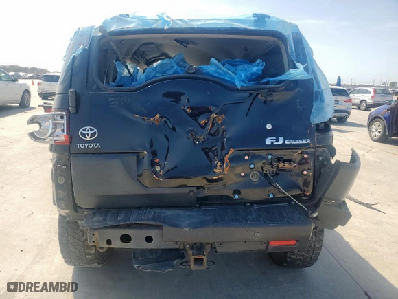 2008 Toyota FJ Cruiser with VIN JTEBU11F08K027765, listed as a Copart auction lot 50393445 with 138,179 mi miles and Salvage Title. Bid and sale history available at carsss.com. Image 6.