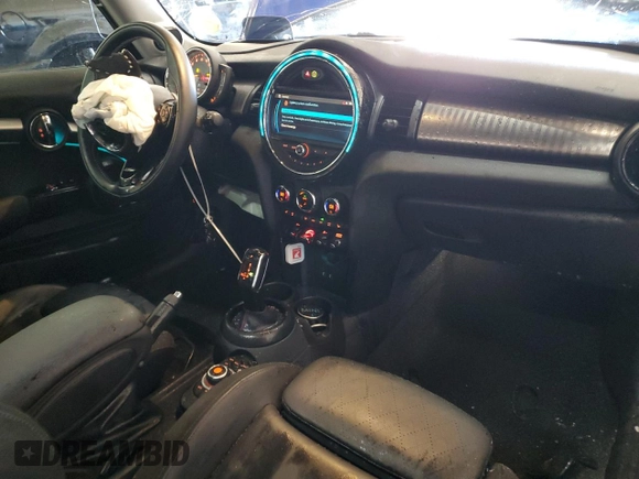 2020 MINI Hardtop Cooper S z VIN WMWXR5C06L2L41860, wystawiony jako Copart lot #41534915 z przebiegiem 26 580 mil mil oraz Szkoda całkowita • Salvage title. Historia ofert i sprzedaży dostępna na DreamBid. Obrazek 8.