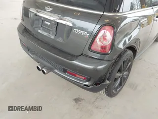 2012 MINI Hardtop S with VIN WMWSV3C52CTY19580, listed as a IAAI auction lot 42692197 with 90,745 mi miles and . Bid and sale history available at DreamBid. Image 6.