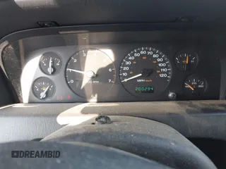 2004 Jeep Grand Cherokee Laredo с VIN 1J4GW48S14C223205, выставлен на аукционе IAAI как лот 42797308 с пробегом 200 294 миль миль и . История ставок и продаж доступна на DreamBid. Изображение 7.