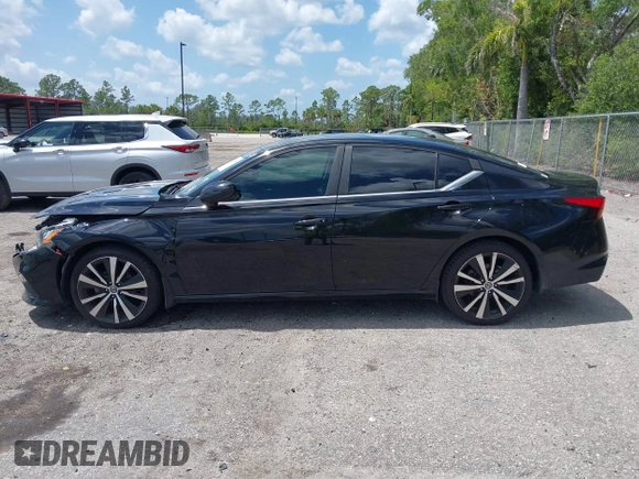 2020 Nissan Altima SR with VIN 1N4BL4CV5LC186805, listed as a IAAI auction lot 41933524 with 59,050 mi miles and . Bid and sale history available at carsss.com. Image 14.
