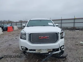 2017 GMC Yukon XL SLE with VIN 1GKS2FKC2HR239722, listed as a IAAI auction lot 41430741 with 152,289 mi miles. Bid and sale history available at carsss.com. Image 13.
