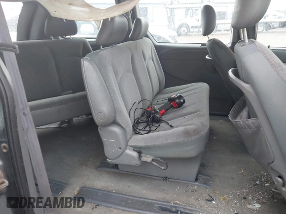 2005 Dodge Caravan SE with VIN 1D4GP25B75B373454, listed as a IAAI auction lot 42443473 with 233,184 mi miles and . Bid and sale history available at DreamBid. Image 8.
