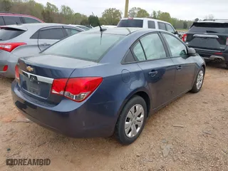 2014 Chevrolet Cruze LS with VIN 1G1PA5SHXE7190912, listed as a IAAI auction lot 41936724 with 100,924 mi miles. Bid and sale history available at carsss.com. Image 4.