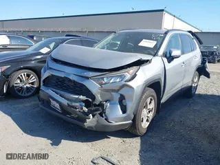 2019 Toyota RAV4 XLE with VIN JTMW1RFV3KD028269, listed as a IAAI auction lot 41818167 with 49,299 mi miles. Bid and sale history available at carsss.com. Image 20.