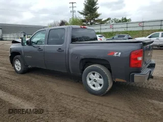 2011 Chevrolet Silverado 1500 LT with VIN 3GCPKSE33BG283936, listed as a Copart auction lot 55745525 with 282,464 mi miles and Clean Title. Bid and sale history available at DreamBid. Image 2.