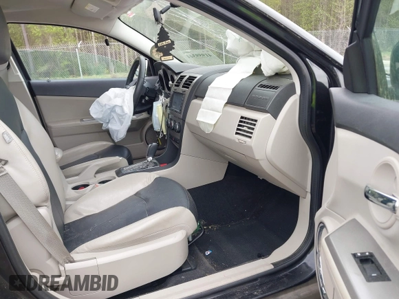 2010 Dodge Avenger R/T with VIN 1B3CC5FB1AN200983, listed as a IAAI auction lot 41959344 with 121,934 mi miles and . Bid and sale history available at DreamBid. Image 5.