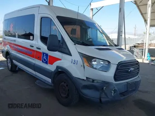 2018 Ford Transit z VIN 1FTYE2CMXJKA26321, wystawiony jako IAAI lot #42262139 z przebiegiem 345 458 mil mil oraz . Historia ofert i sprzedaży dostępna na DreamBid. Obrazek 1.