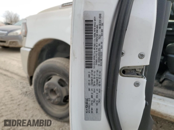 2019 Ram 3500 Tradesman with VIN 3C63RRGL6KG612653, listed as a Copart auction lot 87337984 with 164,955 mi miles and Clean Title. Bid and sale history available at carsss.com. Image 12.