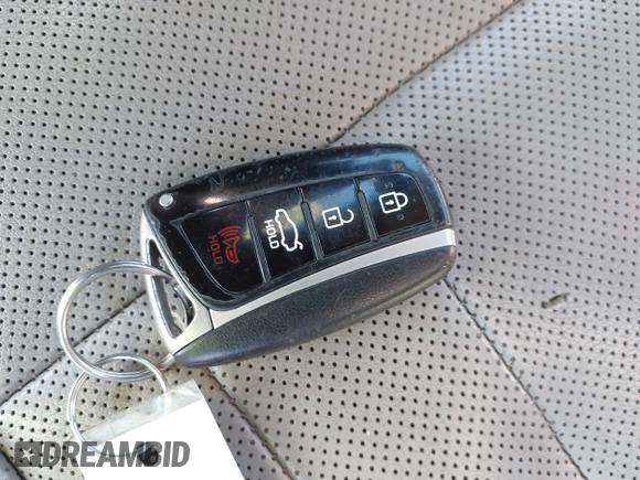 2016 Hyundai Genesis 3.8L z VIN KMHGN4JEXGU133770, wystawiony jako IAAI lot #41995242 z przebiegiem 181 715 mil mil oraz . Historia ofert i sprzedaży dostępna na DreamBid. Obrazek 11.