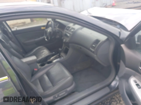 2003 Honda Accord EX z VIN 1HGCM66573A050448, wystawiony jako IAAI lot #42024068 z przebiegiem 207 684 mil mil oraz . Historia ofert i sprzedaży dostępna na DreamBid. Obrazek 5.