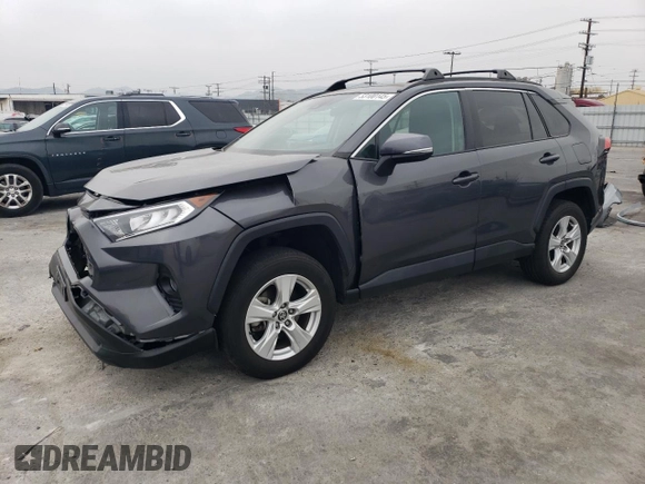 2021 Toyota RAV4 XLE with VIN 2T3W1RFV6MW167575, listed as a Copart auction lot 53100145 with 33,290 mi miles and Clean Title. Bid and sale history available at carsss.com. Image 1.